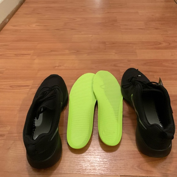 NIKE Rosherun Running Walking Shoes Women’s Size 11 Black - Picture 11 of 13